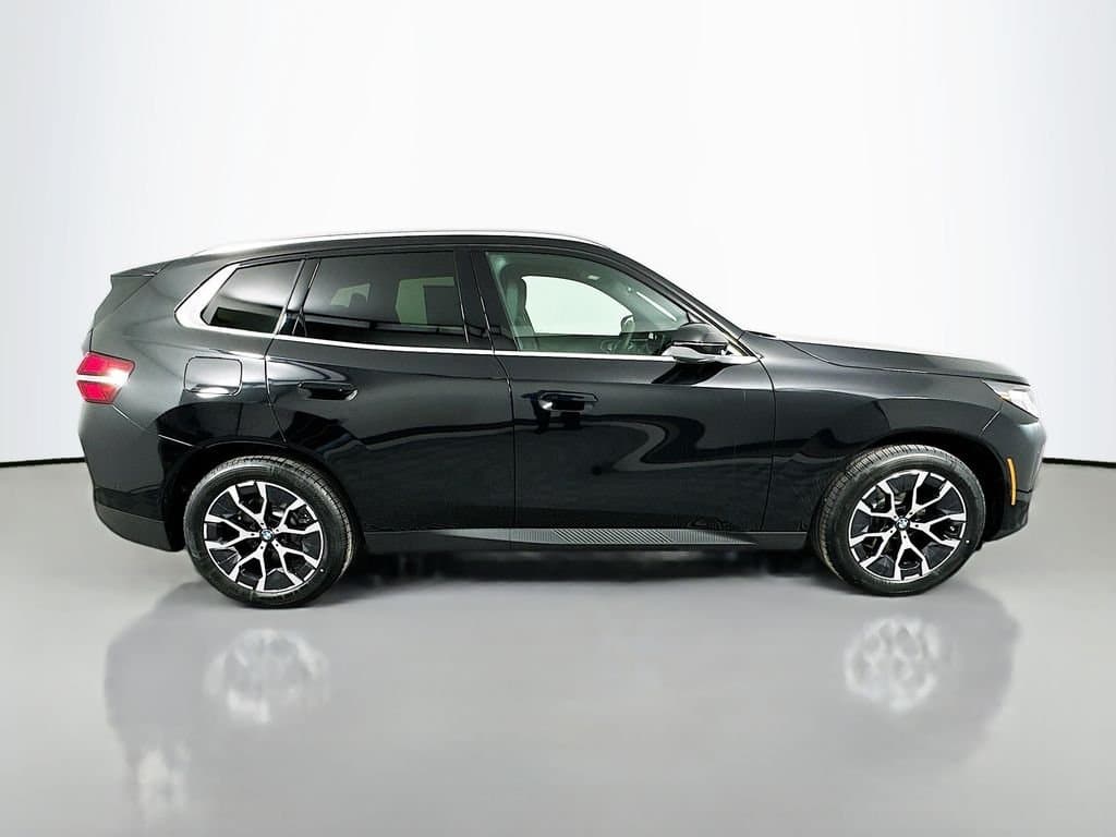 2026 BMW X3 - Image 4
