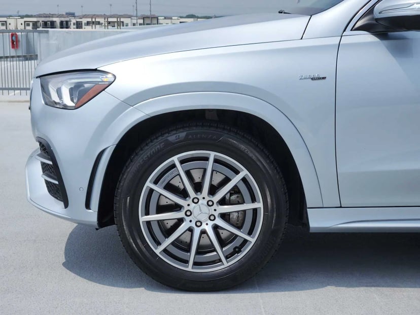 2023 Mercedes-Benz AMG® GLE 53 - Image 9