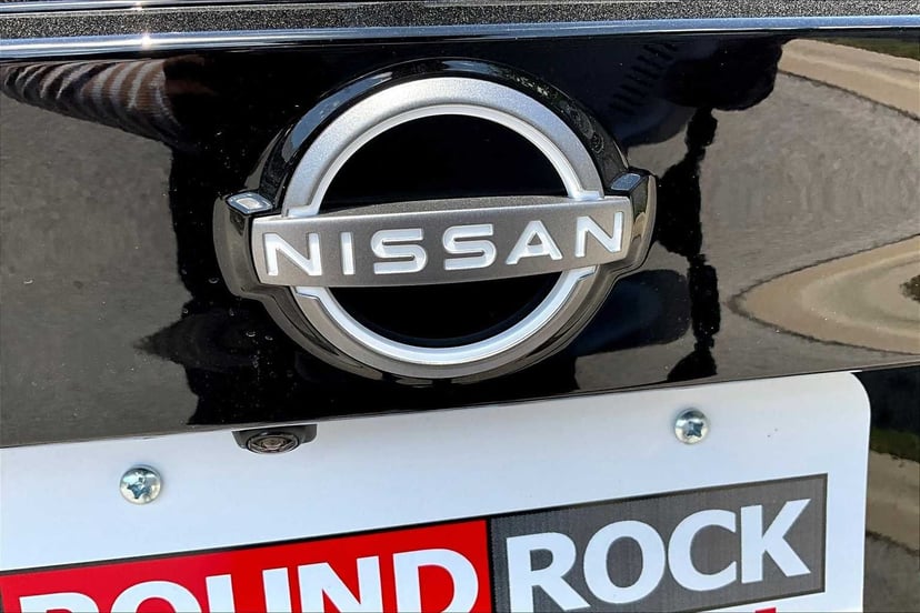 2025 Nissan Kicks - Image 8