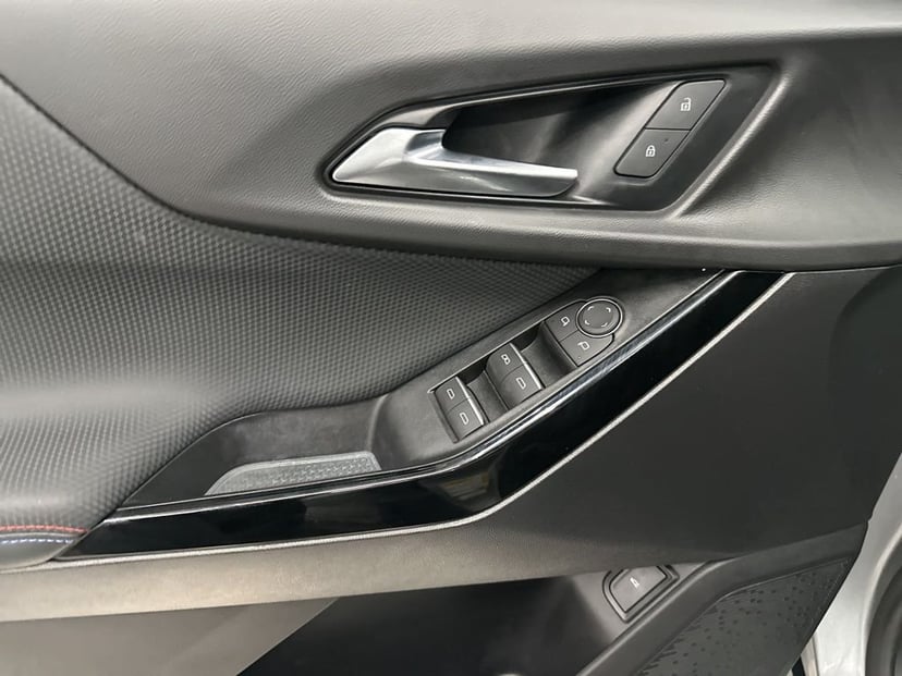 2025 Chevrolet Equinox - Image 10