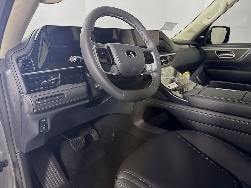 2026 INFINITI QX80 - Image 10