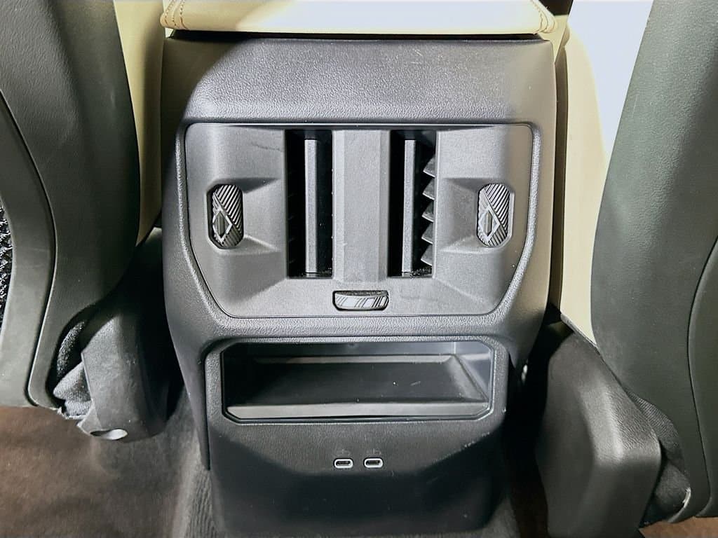 2025 BMW X3 - Image 24