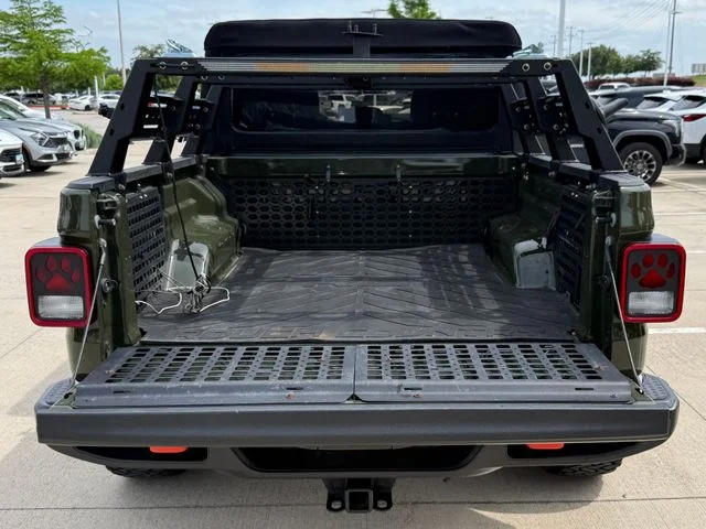 2023 Jeep Gladiator - Image 28