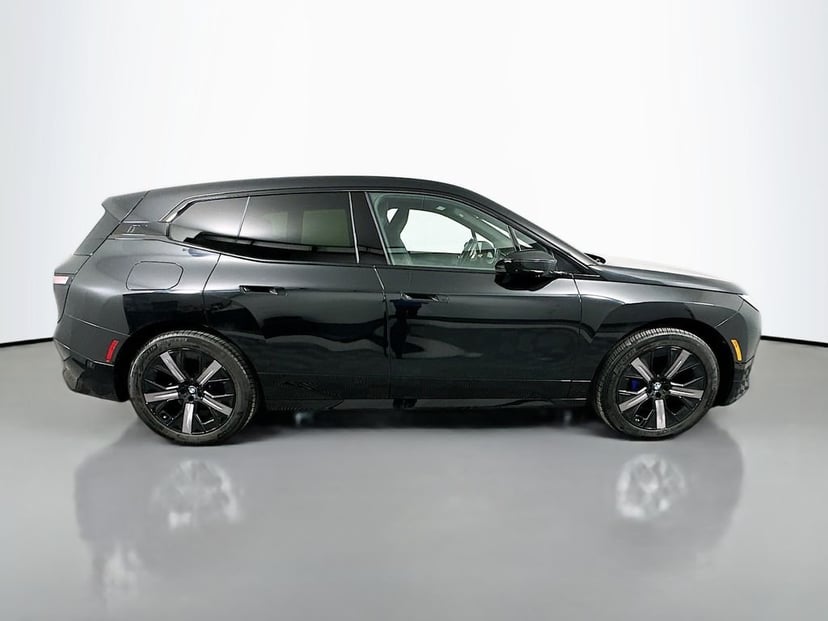 2024 BMW iX - Image 4