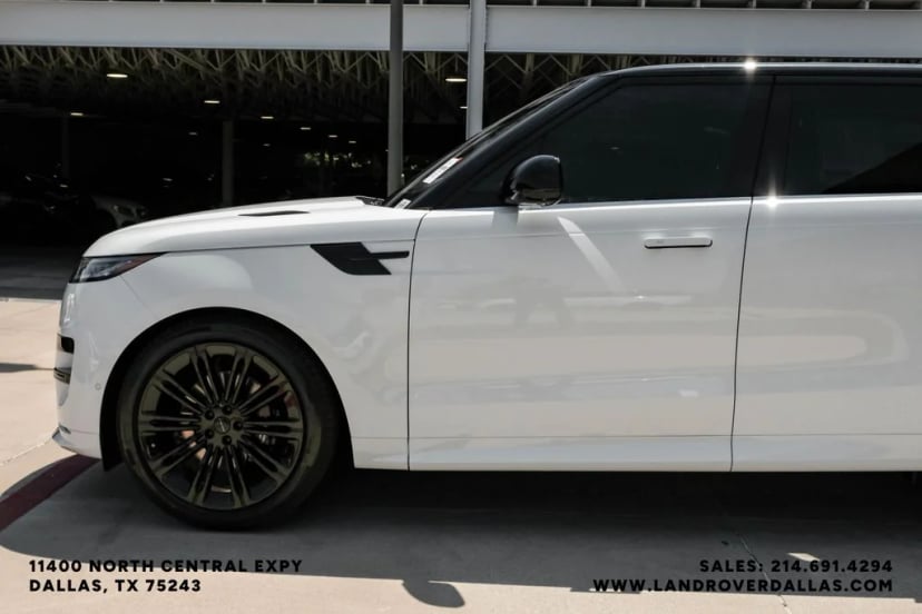 2026 Land Rover Range Rover Sport - Image 12