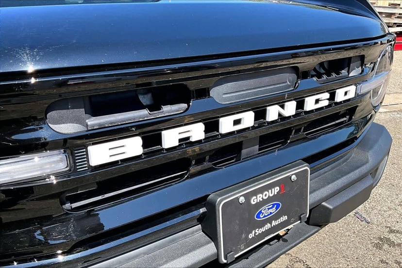 2025 Ford Bronco - Image 30
