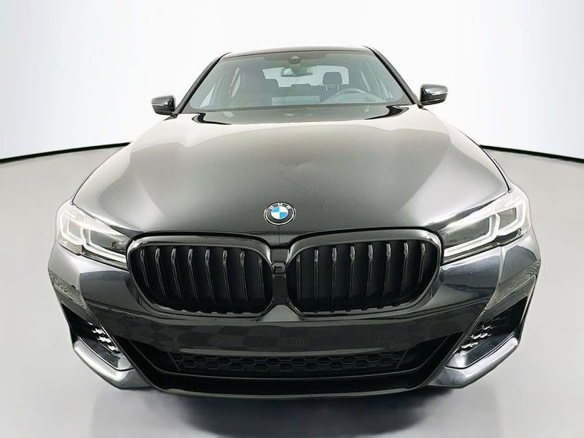 2021 BMW 5 Series - Image 2