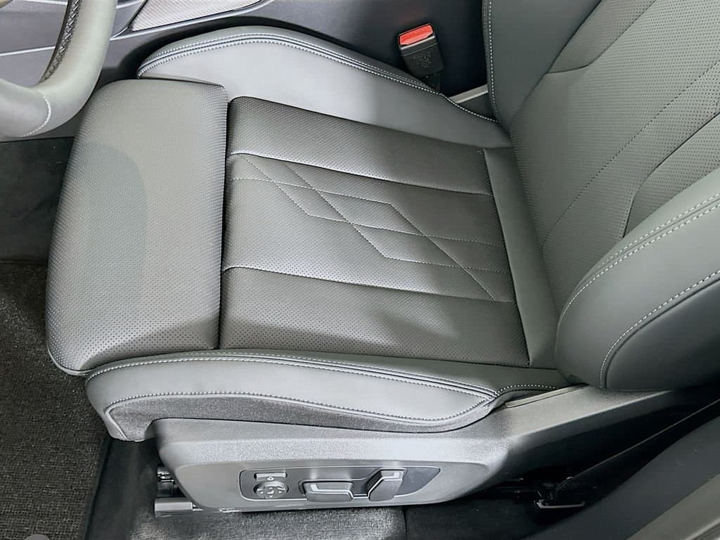 2025 BMW X3 - Image 21