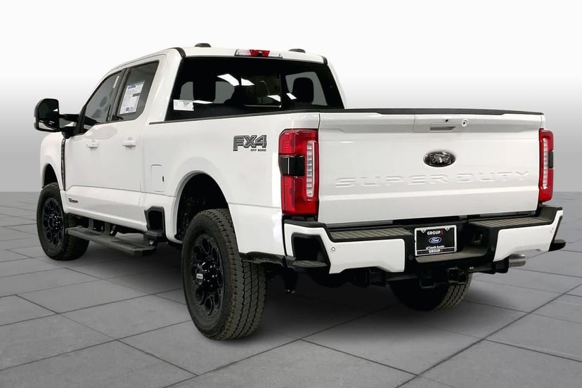 2026 Ford Super Duty - Image 11