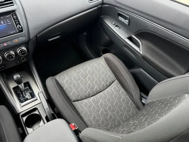 2025 Mitsubishi Outlander Sport - Image 23