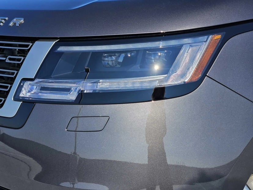 2026 LAND ROVER Range Rover - Image 8