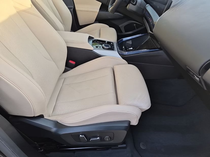 2025 BMW X3 - Image 16