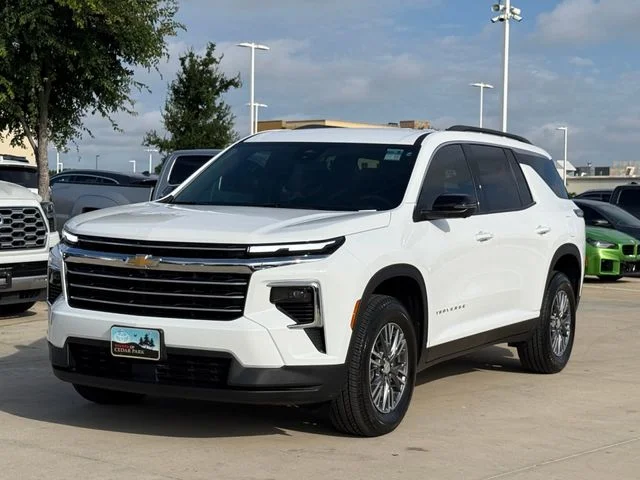 2025 Chevrolet Traverse - Image 8