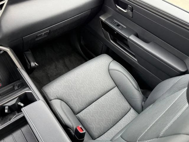 2025 Toyota Tundra - Image 53