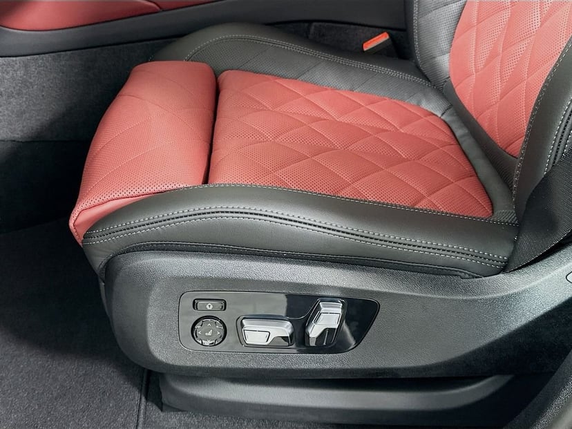2027 BMW X6 - Image 21