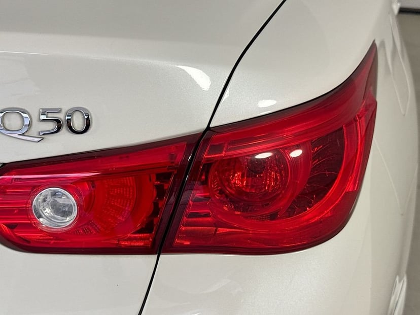 2017 INFINITI Q50 - Image 33