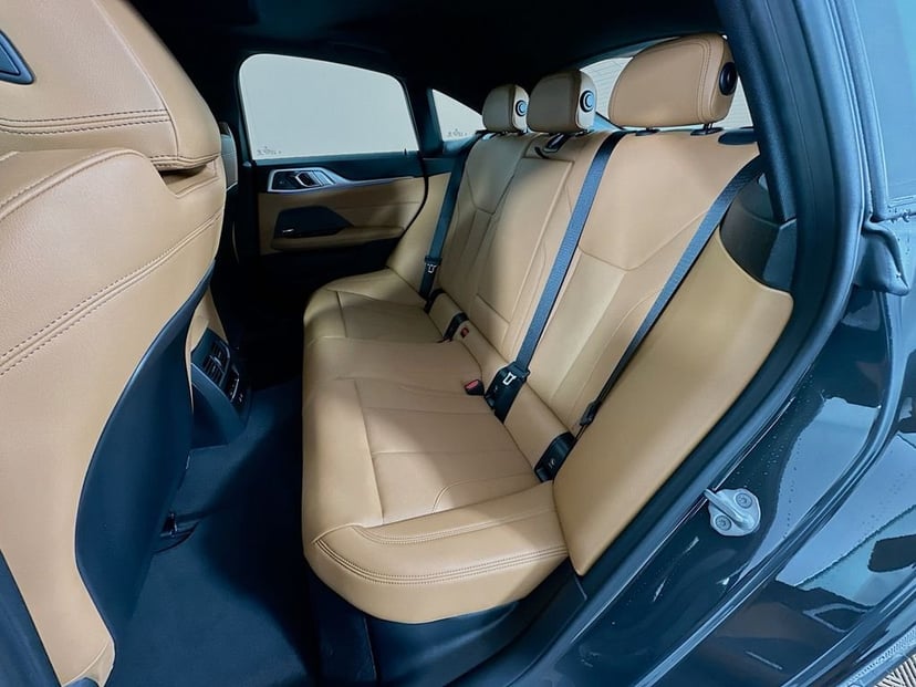2026 BMW i4 - Image 17