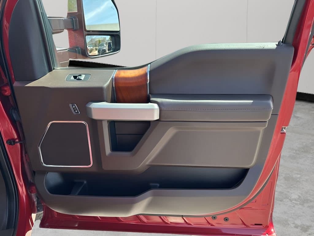 2021 Ford F-250SD - Image 13
