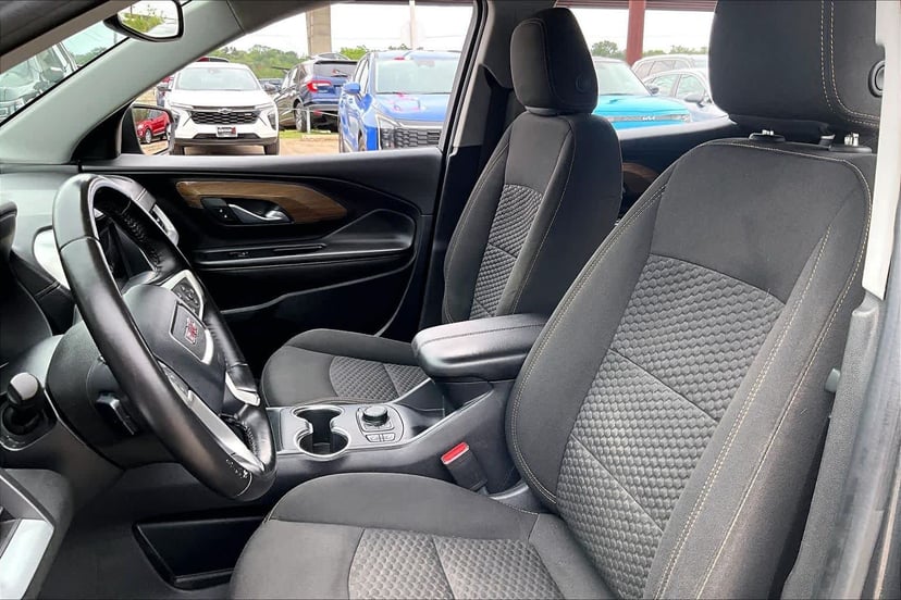 2020 GMC Terrain - Image 8