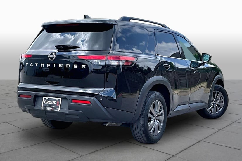 2025 Nissan Pathfinder - Image 13