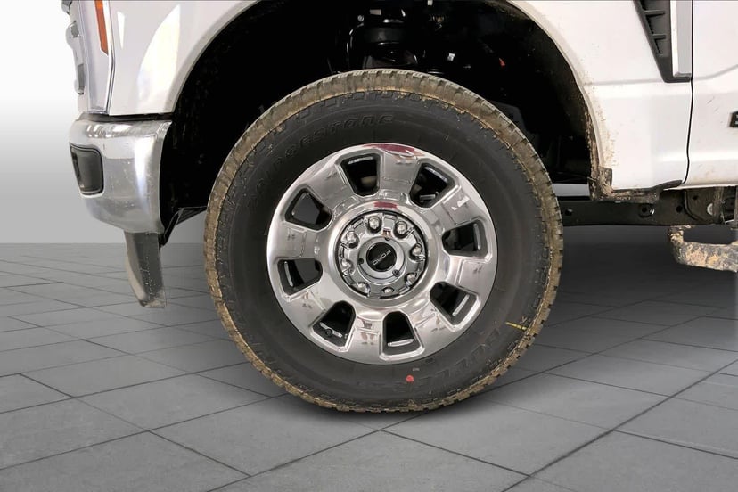 2026 Ford Super Duty - Image 9