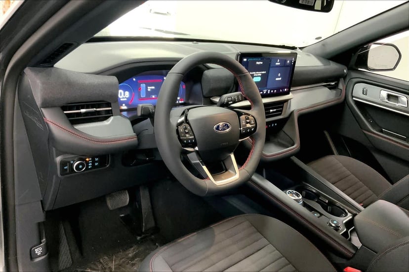 2026 Ford Explorer - Image 7