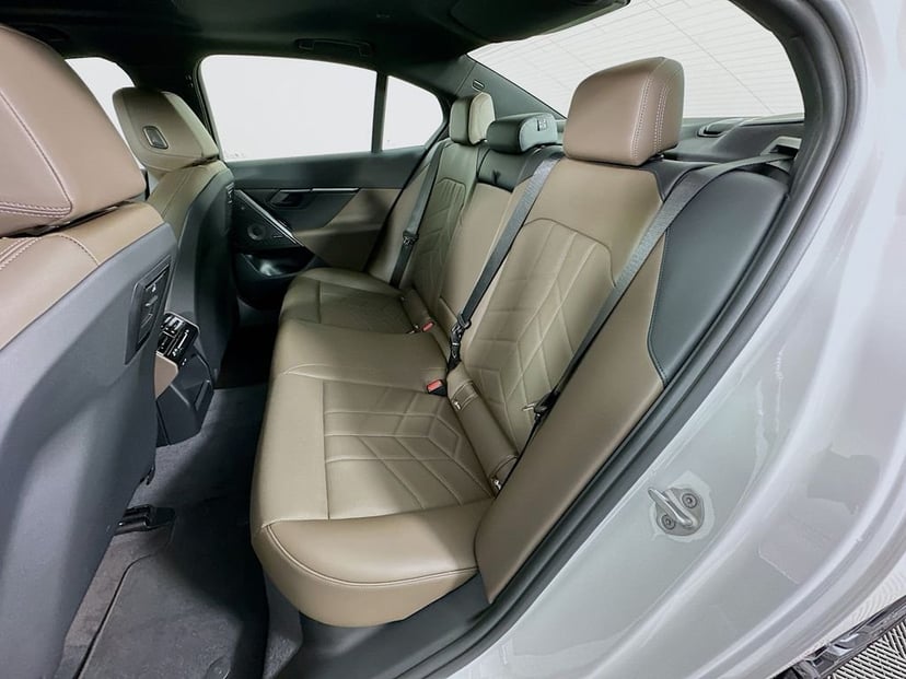 2026 BMW i5 - Image 17