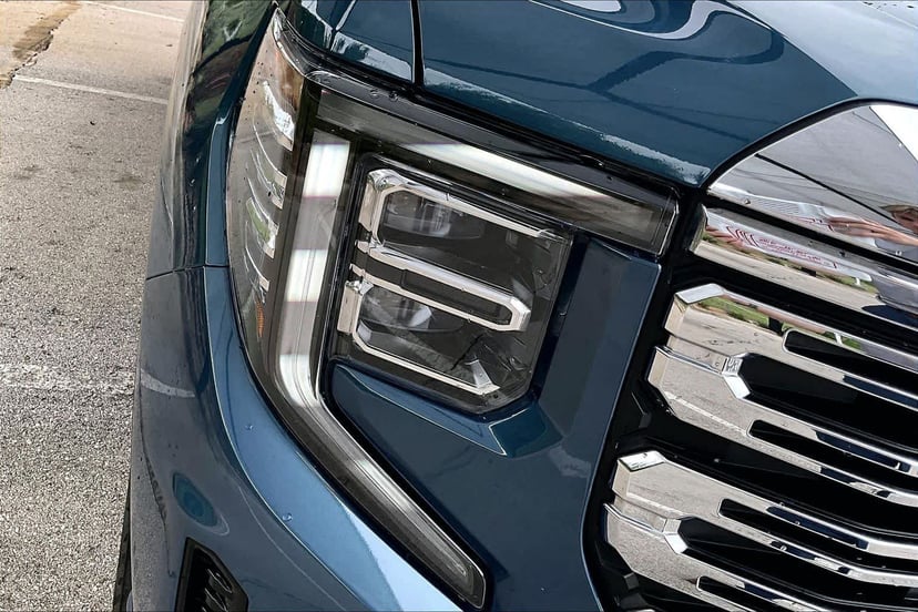 2024 GMC Sierra 1500 - Image 28