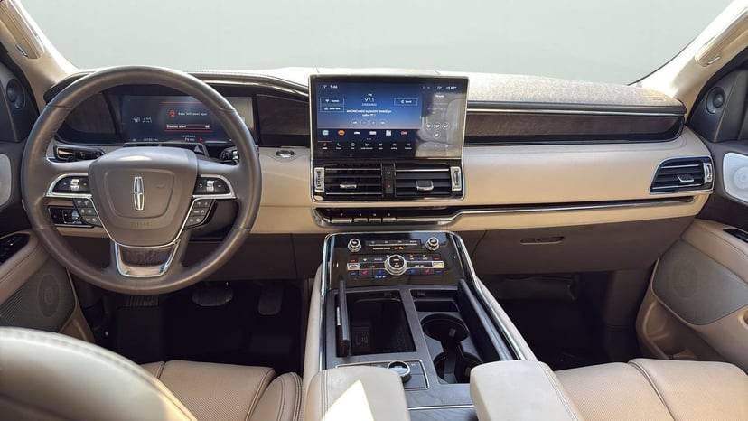 2023 Lincoln Navigator L - Image 22