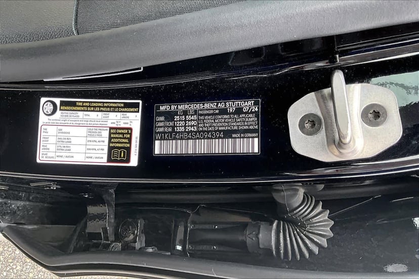 2025 Mercedes-Benz E 350 - Image 38