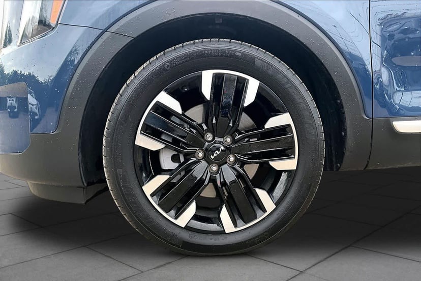 2025 Kia Telluride - Image 11