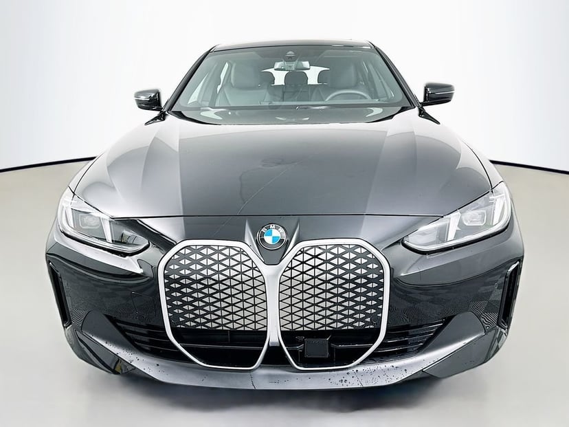 2026 BMW i4 - Image 2