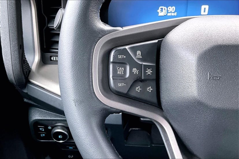 2025 Ford Bronco - Image 24