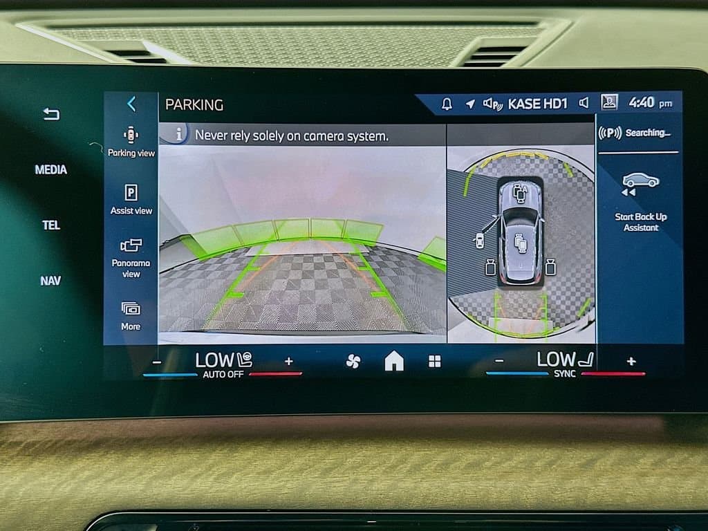 2025 BMW X1 - Image 13