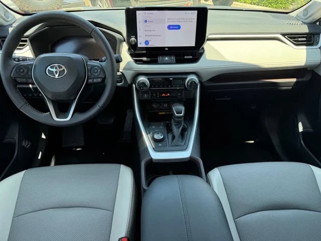 2023 Toyota RAV4 Hybrid - Image 21