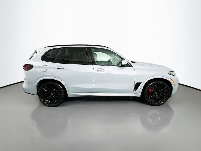 2026 BMW X5 - Image 4