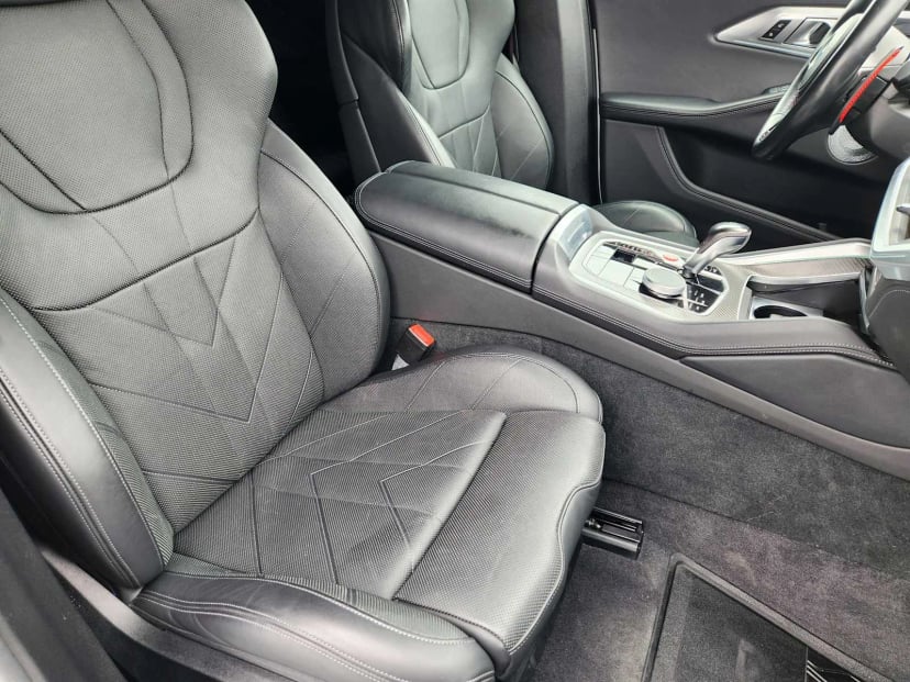 2023 BMW XM - Image 13