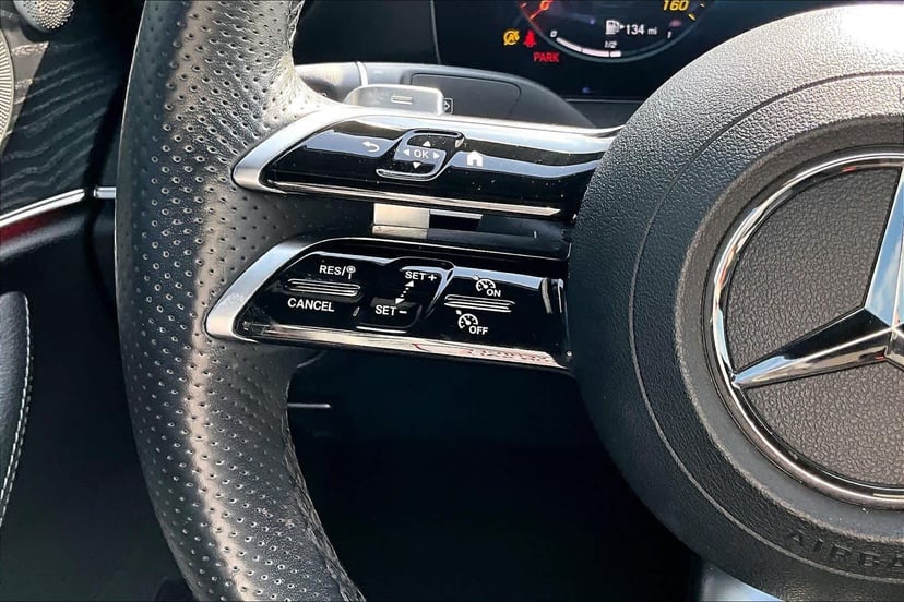 2023 Mercedes-Benz E 450 - Image 23
