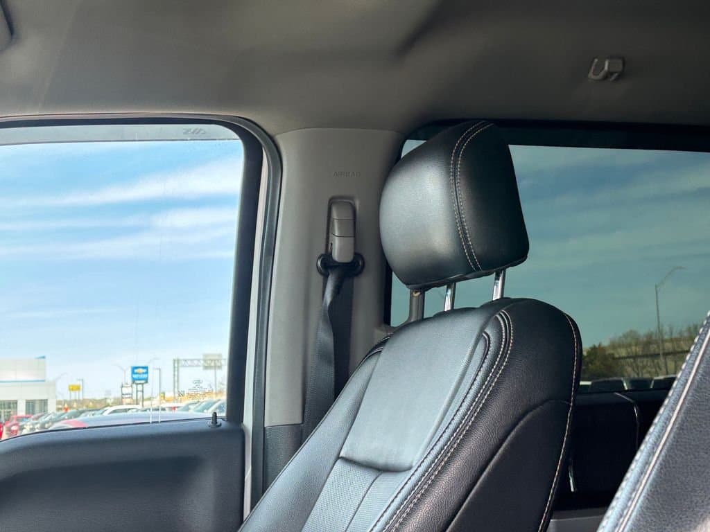 2021 Ford F-350SD - Image 12