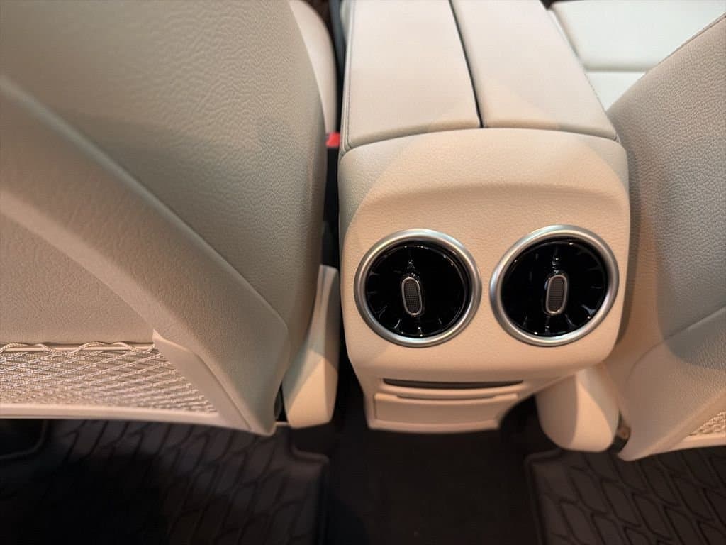 2026 MERCEDES-BENZ GLA - Image 24