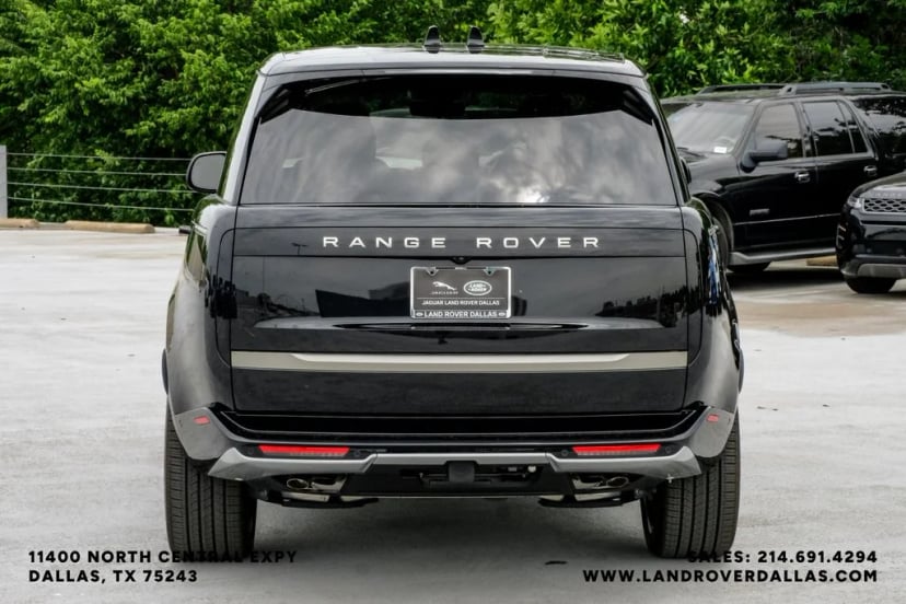 2026 Land Rover Range Rover - Image 7