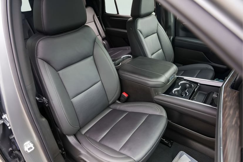 2025 Chevrolet Tahoe - Image 32