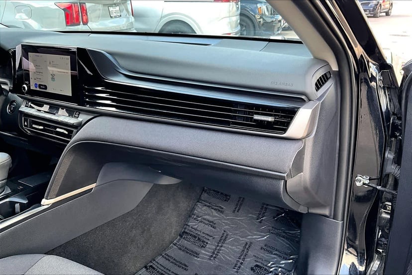 2026 Toyota Camry - Image 18