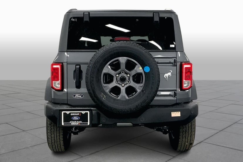 2026 Ford Bronco - Image 4