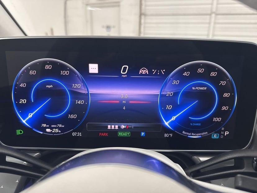 2026 Mercedes-Benz EQE - Image 32
