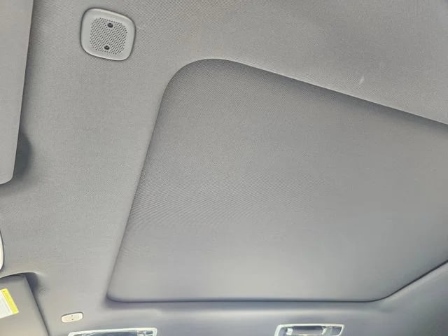 2026 Land Rover Range Rover Sport - Image 16