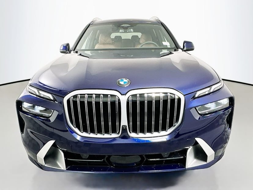 2026 BMW X7 - Image 2