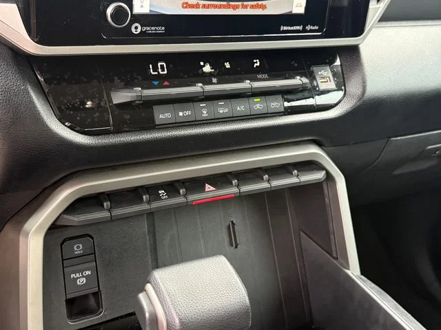 2023 Toyota Tundra - Image 13