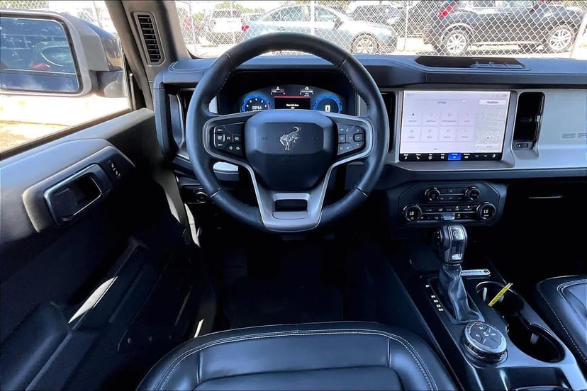 2025 Ford Bronco - Image 8