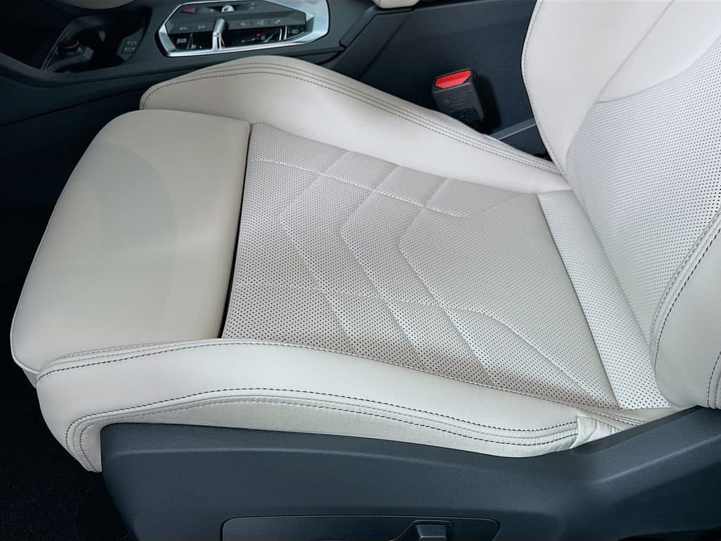 2026 BMW 2 Series - Image 21